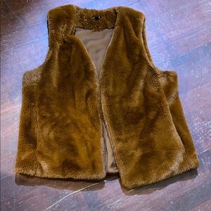 🌻3/$15🌻 Stella & Dot Brown Faux Fur Vest